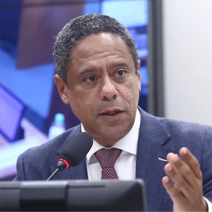 orlando_silva_800x800.jpg